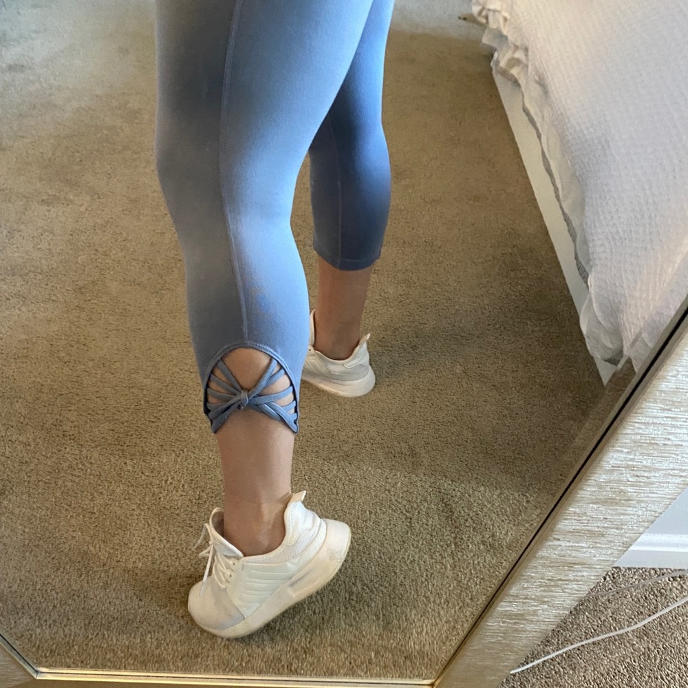 Mono B - pale blue cropped workout pants